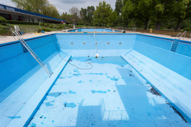 Best 24/7 water damage repair  in Howards Grove, WI
